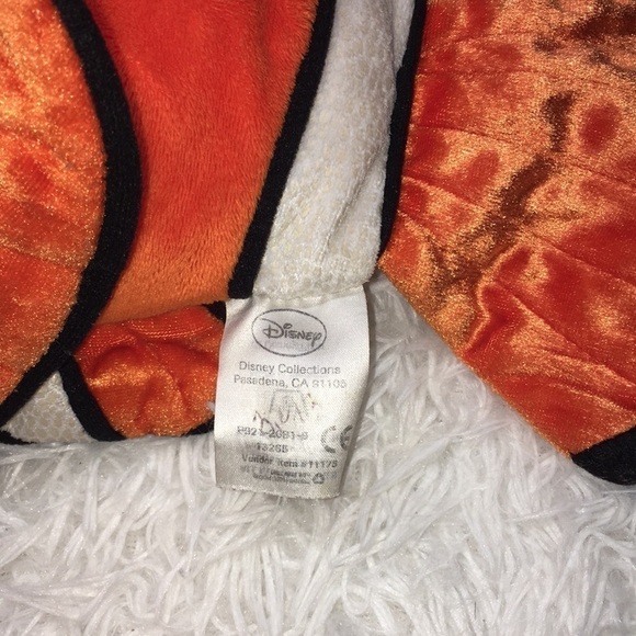 Kids Disney Store Finding NEMO Plush Movie Stuffed Animal Clown Fish - Picture 4 of 5